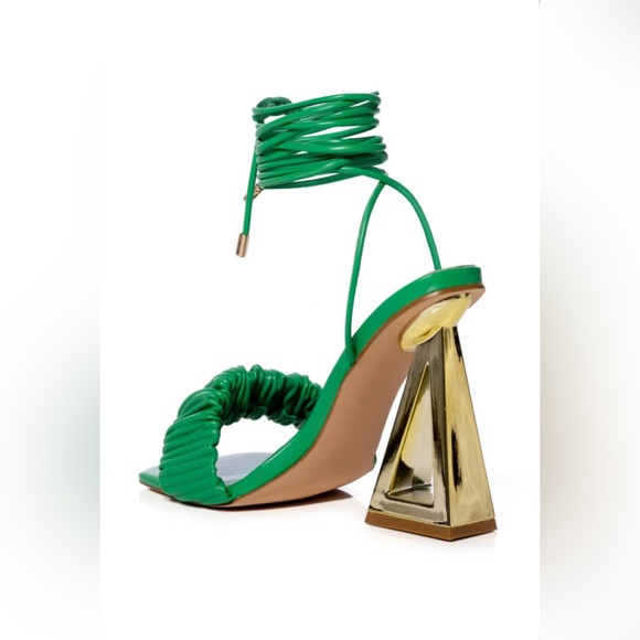 NWT AZALEA WANG AMIE CHUNKY SANDAL IN GREEN. SIZE 6 - Picture 8 of 17